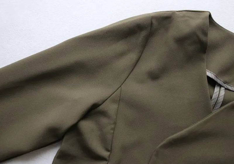 Short Small Blazer Women Spring Autumn Slim Fitting Long Sleeve Top with Pockets Outerwear