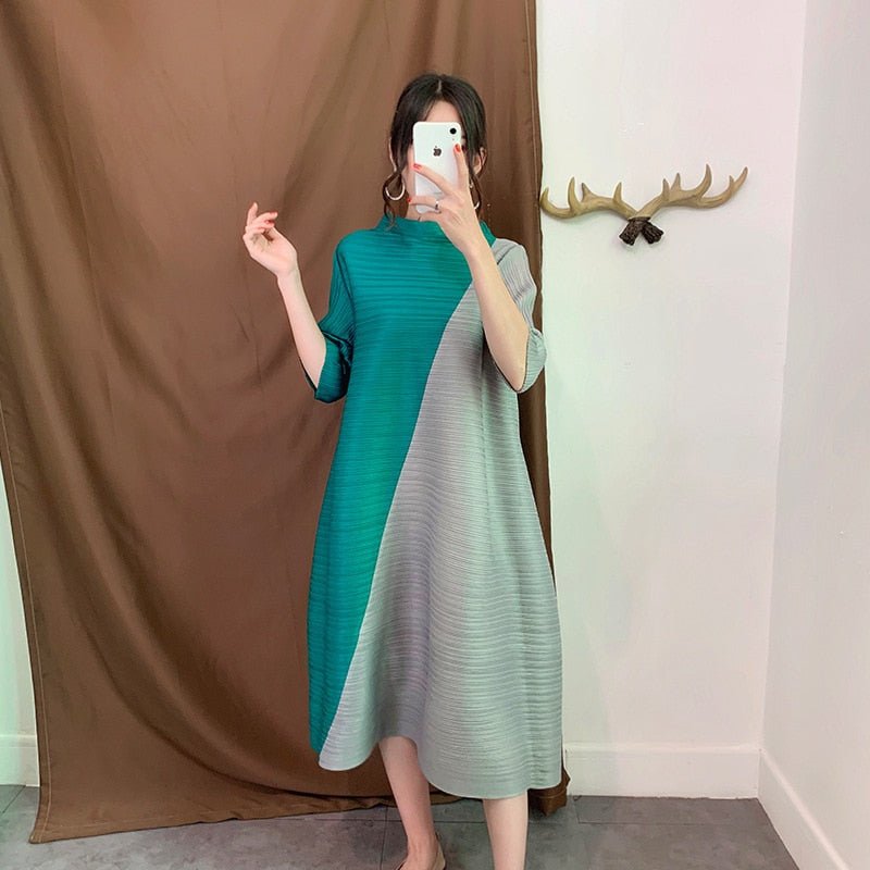 Blue One-neck Collar Seven-point Sleeve Contrast Pleats Loose Plus Woman Dress Casual Fashion Autumn New