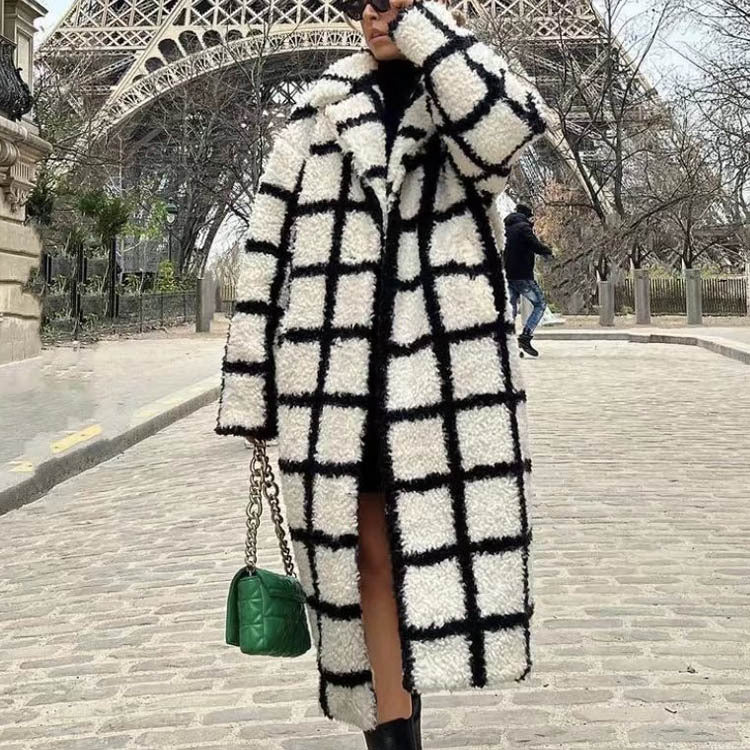 Fashion Women's Lamb Wool Black And White Large Plaid Coveres Button Long Sleeves Straight Overcoat Winter