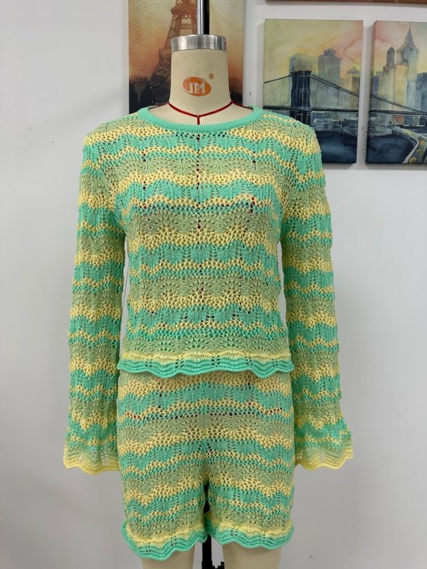 Round neck striped women&#39;s sweater, two-piece set